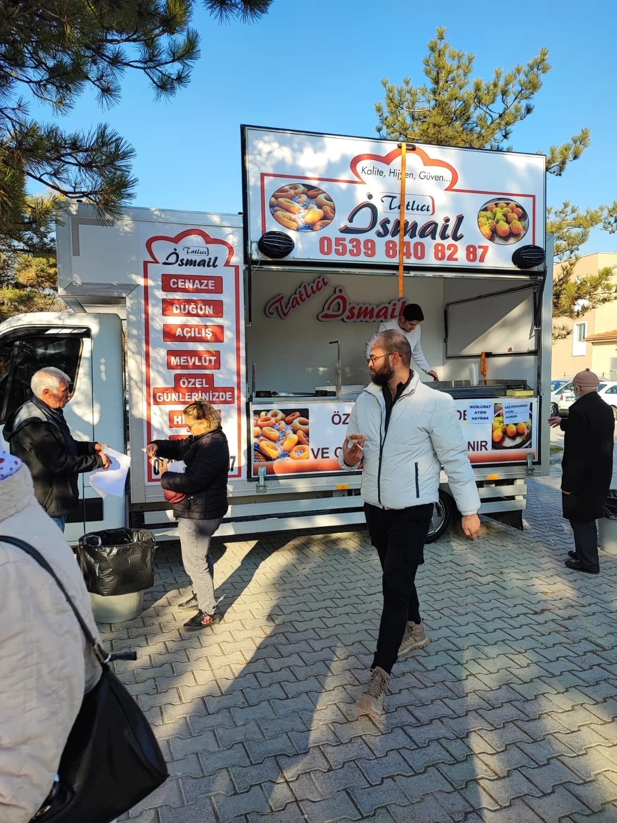 Ankara Lokma Dağıtıcısı İsmail